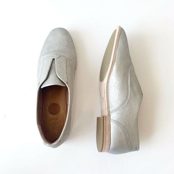 FRYE Leather Loafer Oxford Womens 6 Terri Vintage Silver Slip On NEW - Picture 1 of 6